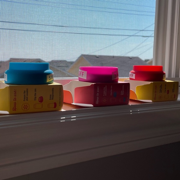 COMPLETE COLLECTABLE SET - Smirnoff Chill Coasters (Red, Pink, and Blue) - Picture 8 of 8